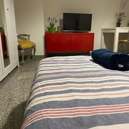 Little Flat - Bari Heart Apartment ภายนอก รูปภาพ